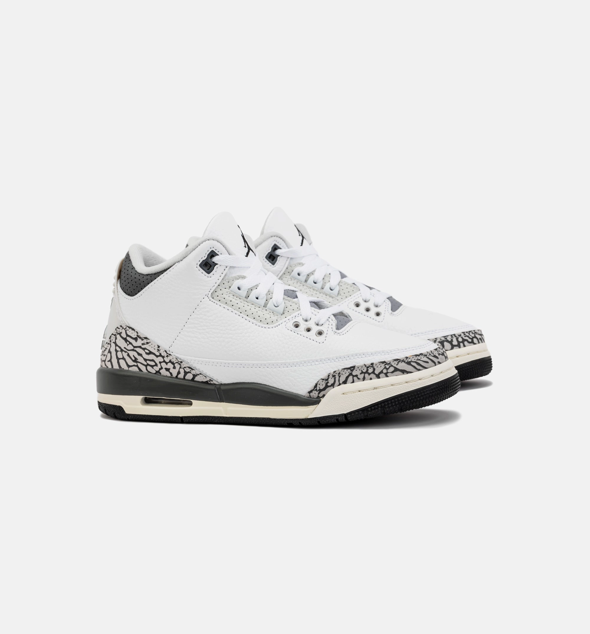 Air Jordan 3 Retro Hide N' Sneak Grade School Lifestyle Shoe - Black/White
