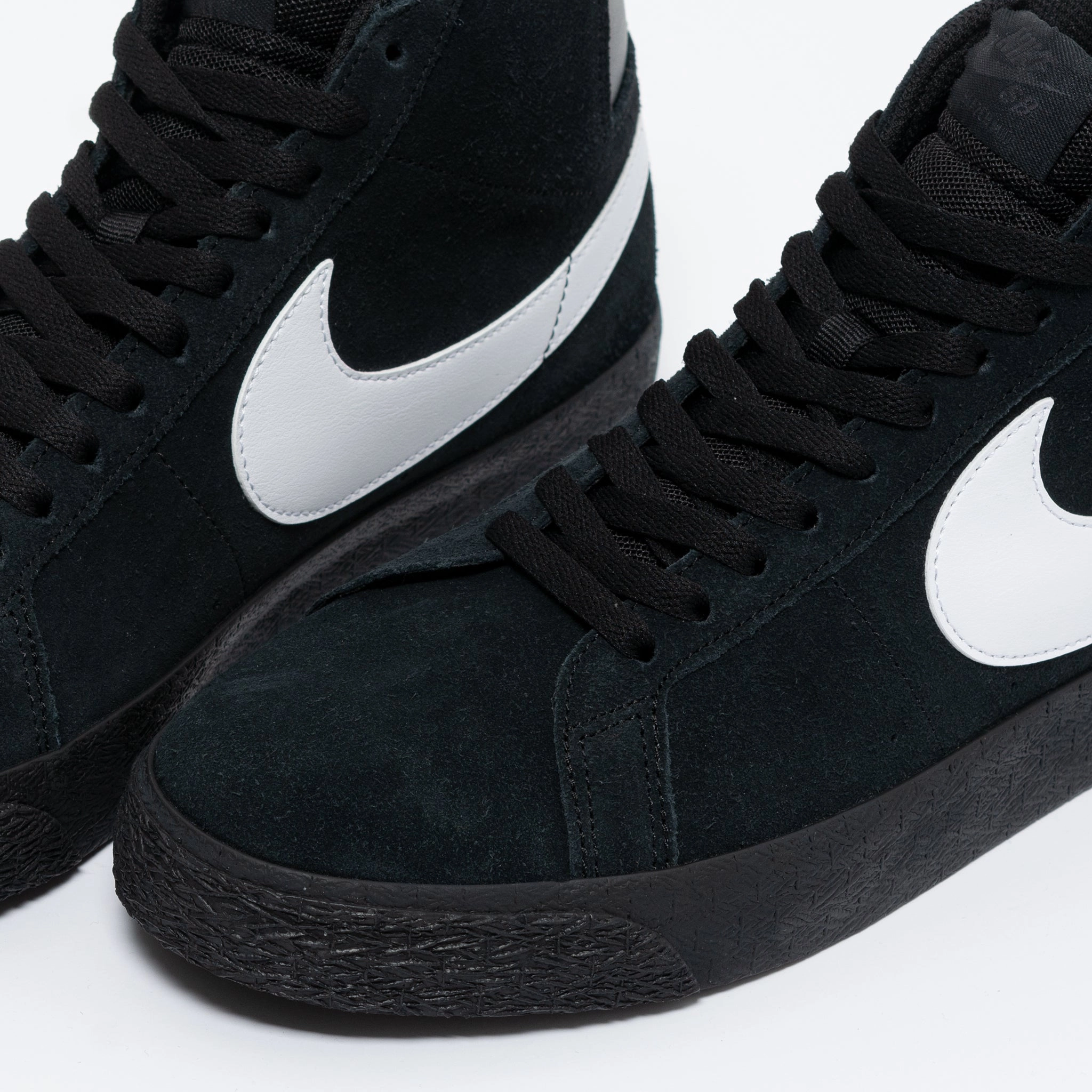 Blazer Mid (Black/Black/White)