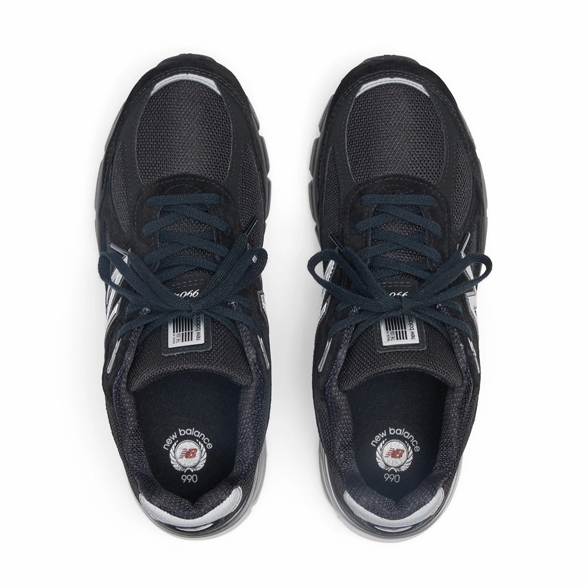 in USA 990v4 'Black Silver'