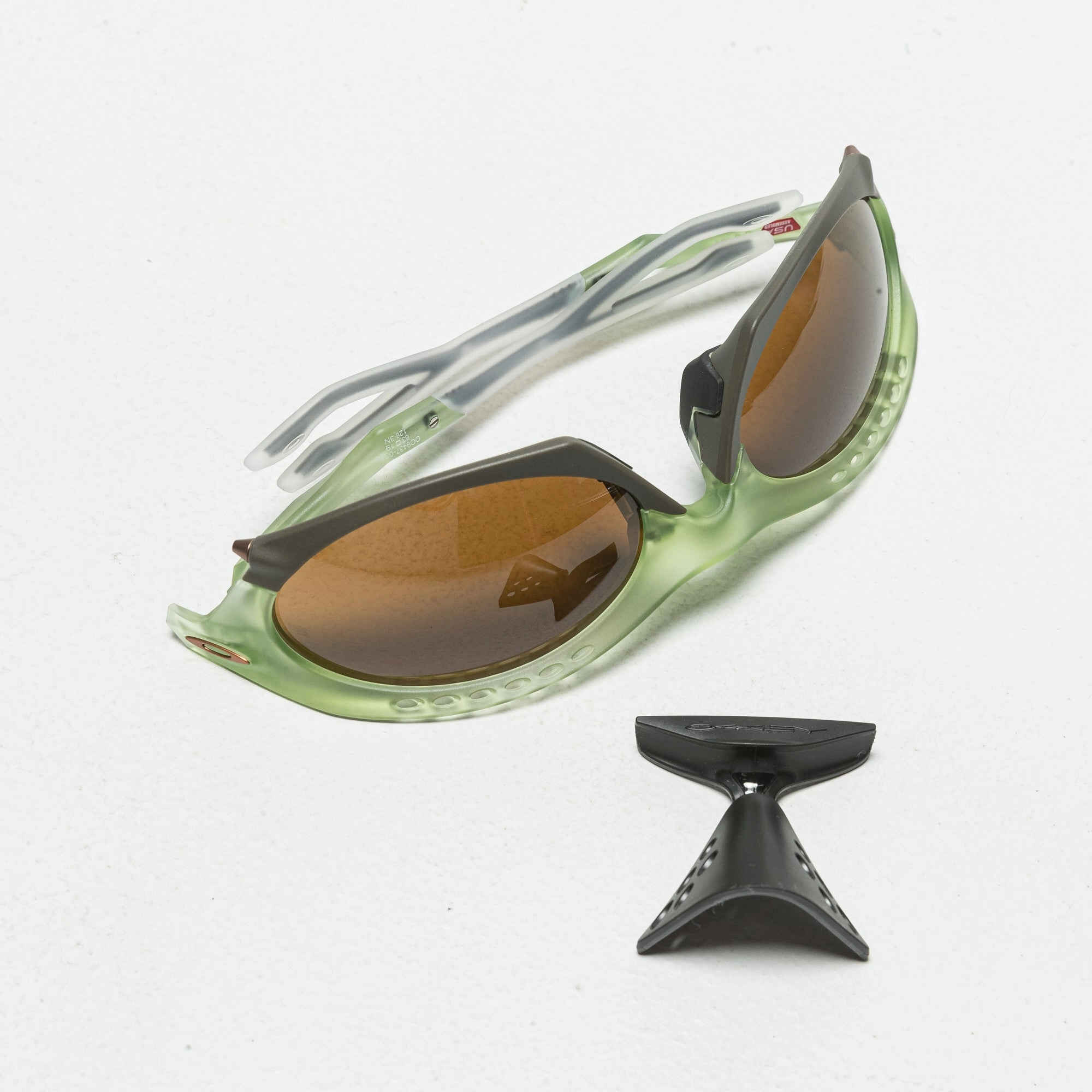 Plantaris - Matte Transparent Fern/Prizm Tungsten
