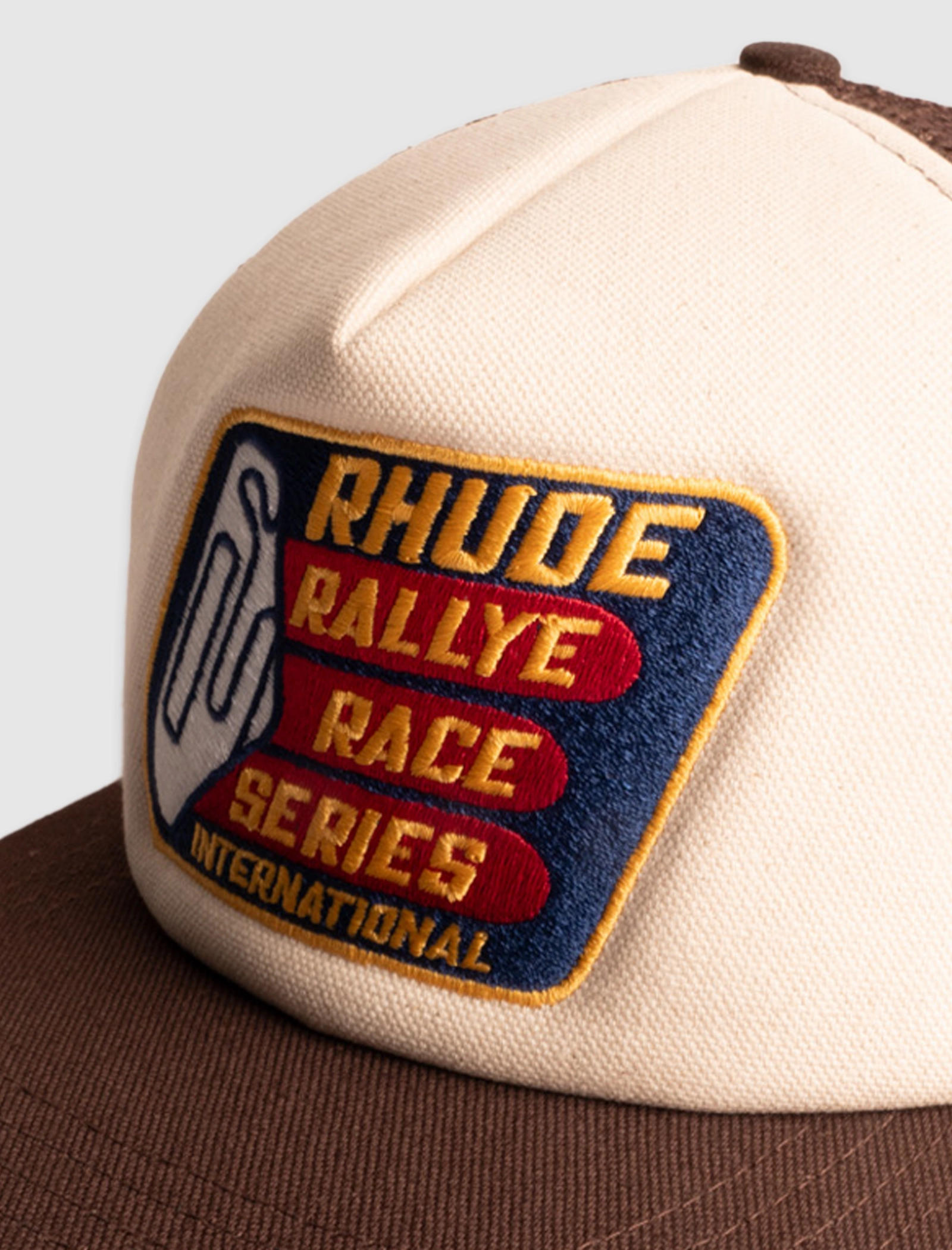 RACE SERIES WASHED TRUCKER HAT
