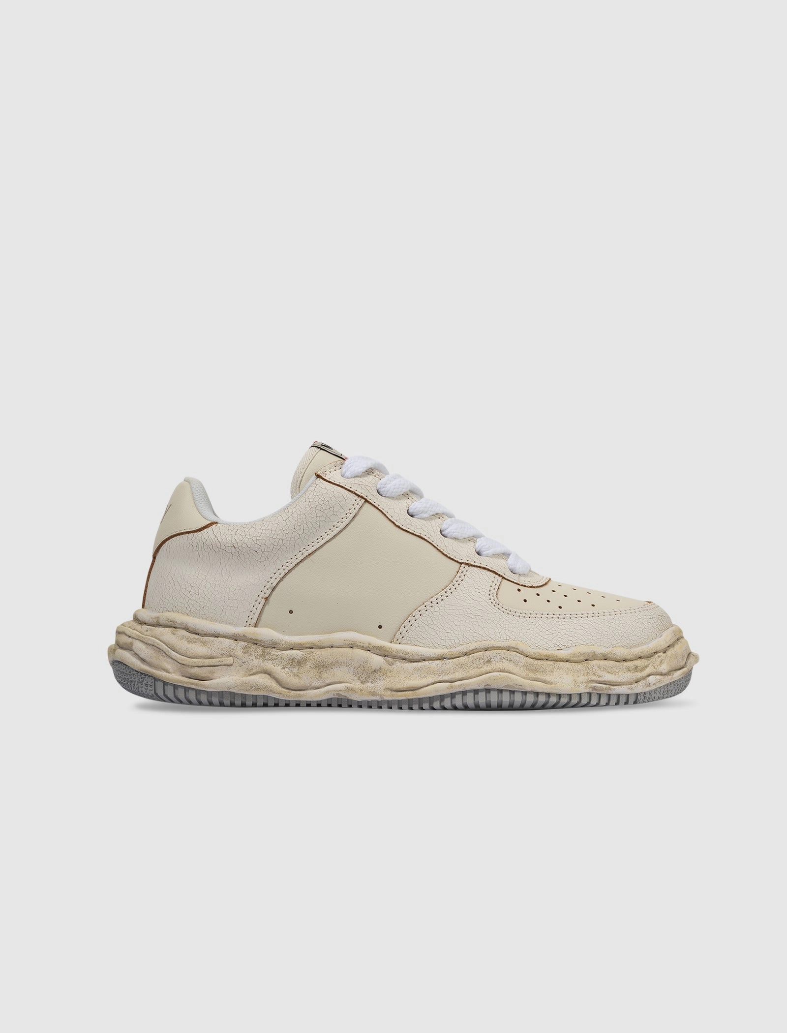 WAYNE LOW TOP CRACKING LEATHER SNEAKERS WHITE