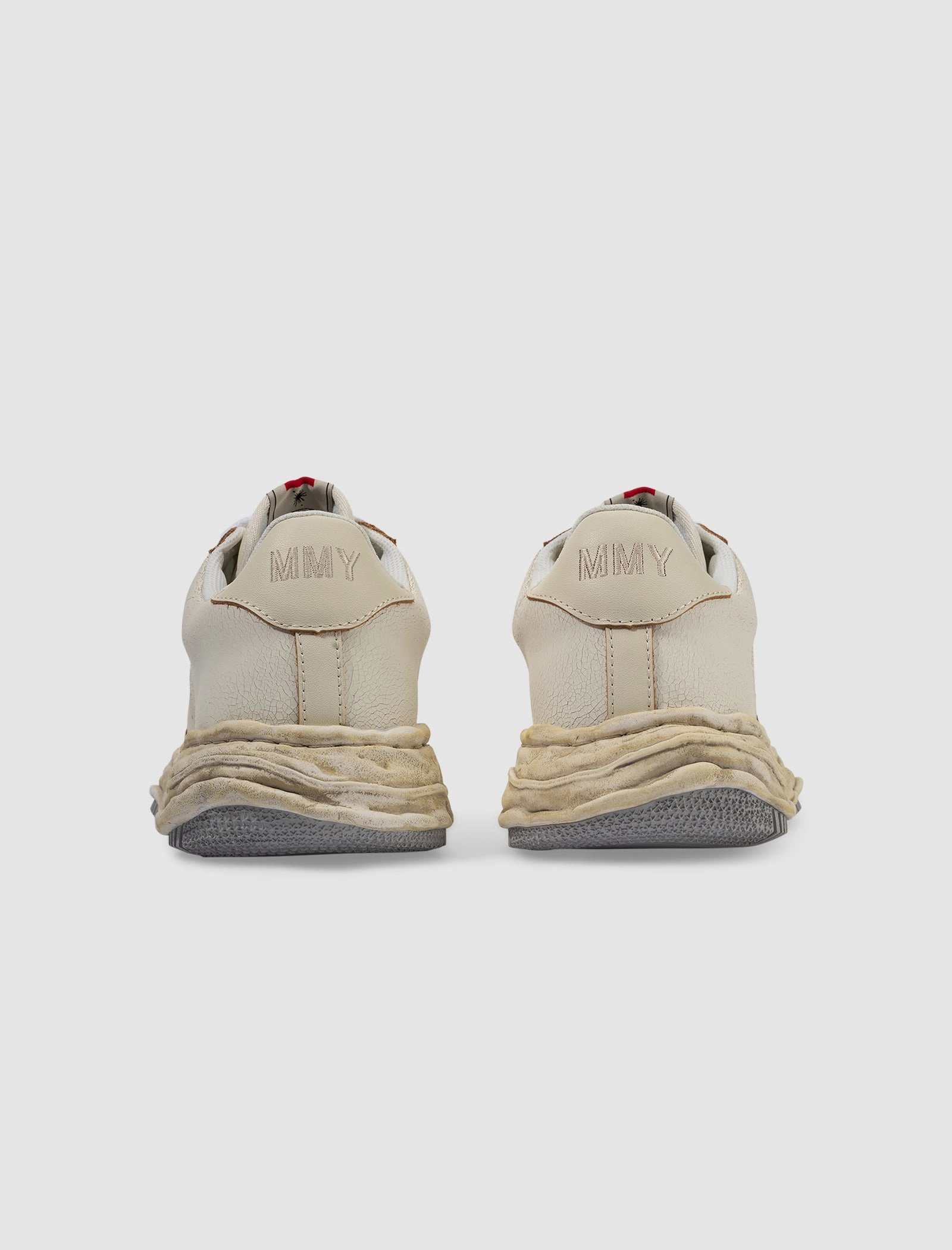 WAYNE LOW TOP CRACKING LEATHER SNEAKERS WHITE