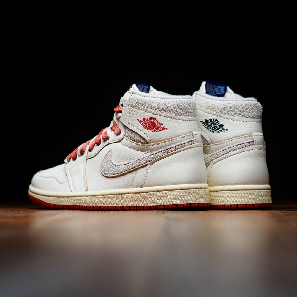 Women's Air Jordan 1 Retro High OG - Sail/Cinnabar
